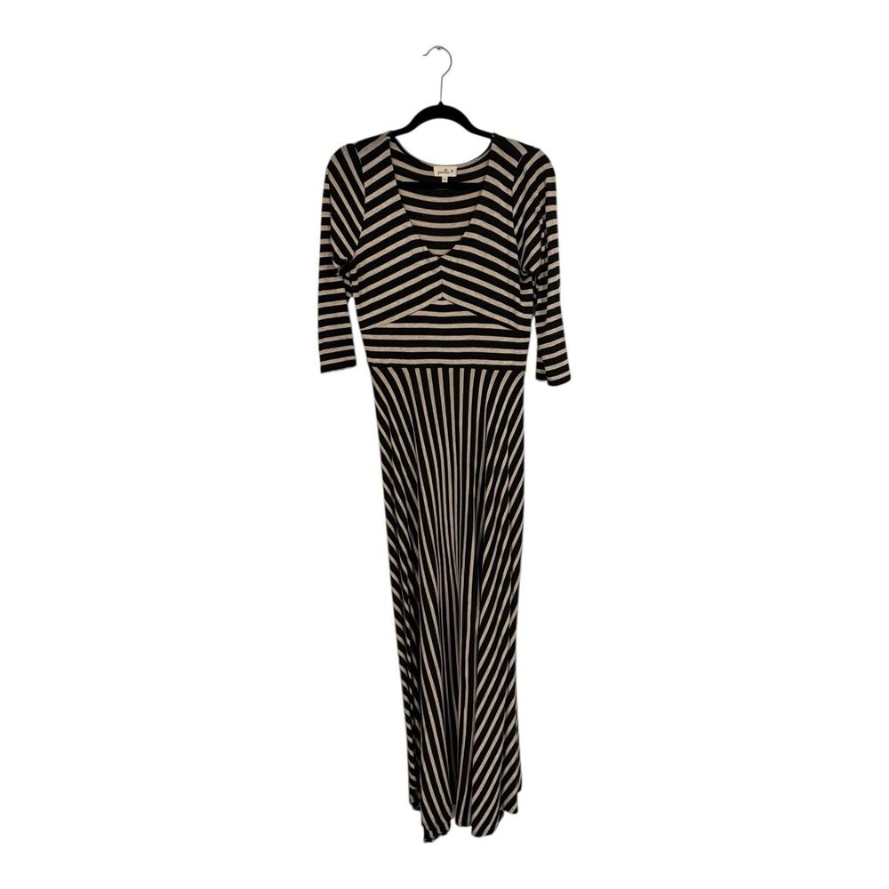 Chic Black and White Striped Maxi Dress